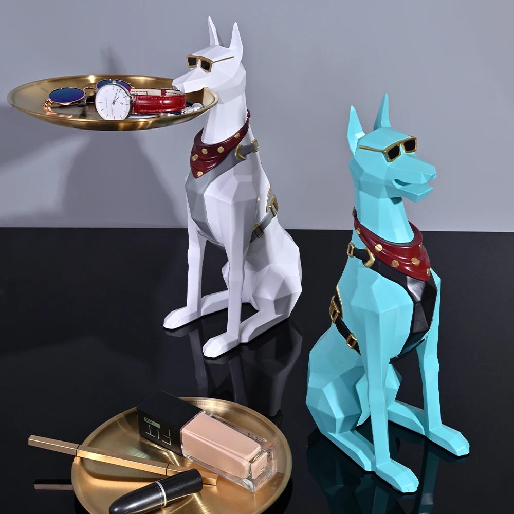 Resin Art Dog Statue Butler with Tray for Keys Jewelry Holder Doberman Pinscher Sculptures Living Room Decoration Table Ornament