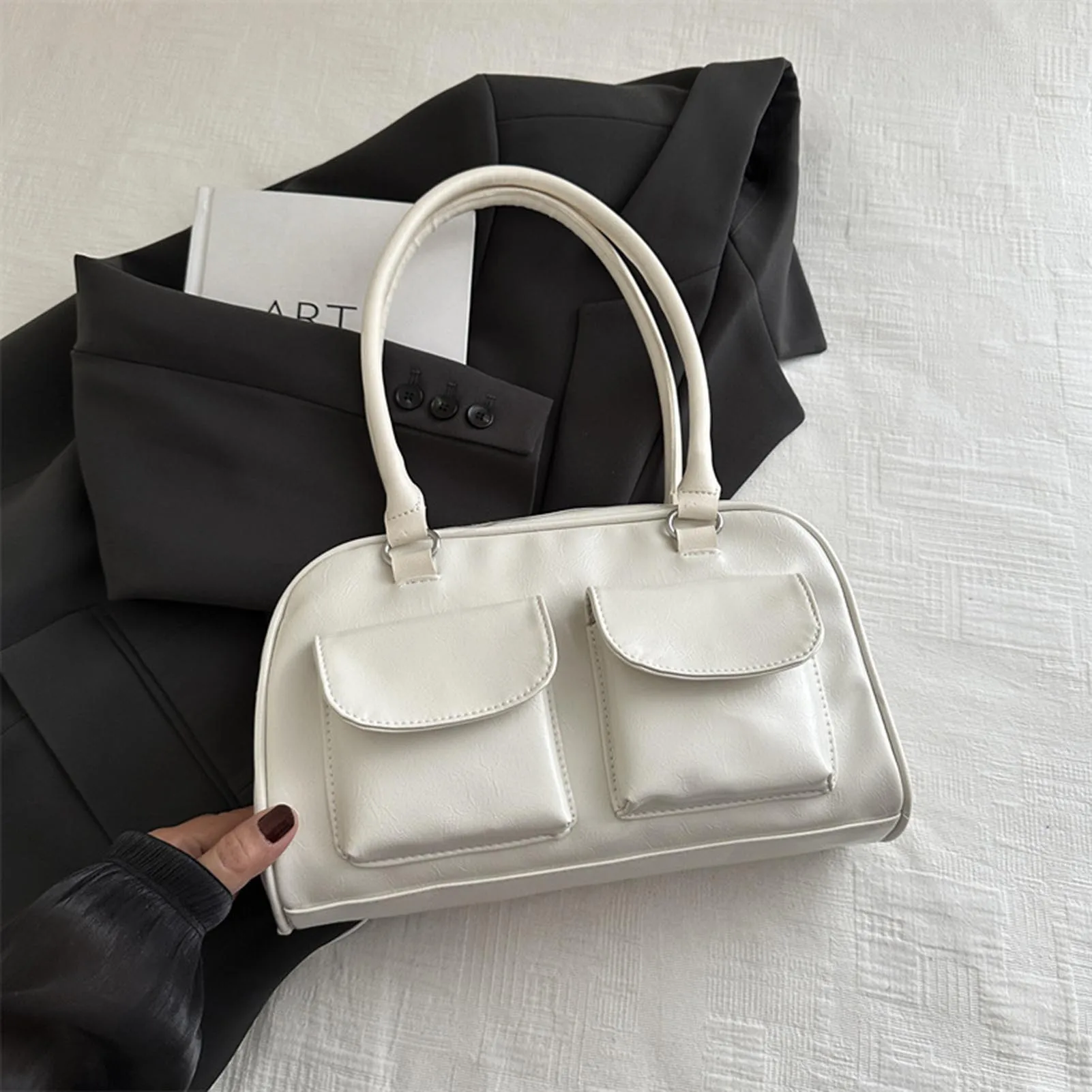 

Women's PU Leather Shoulder Bag Convenient to Use and Spacious Design Bag for Ceremony and Other Holidays