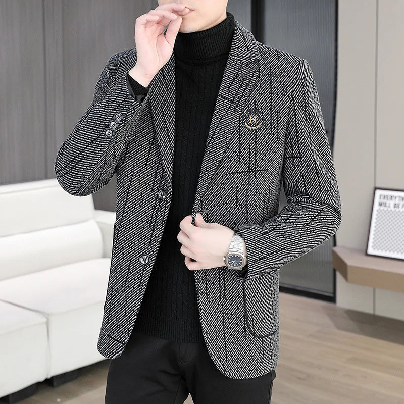 

2026 Мужской повседневный шерстяной пиджак в полоску с вышивкой