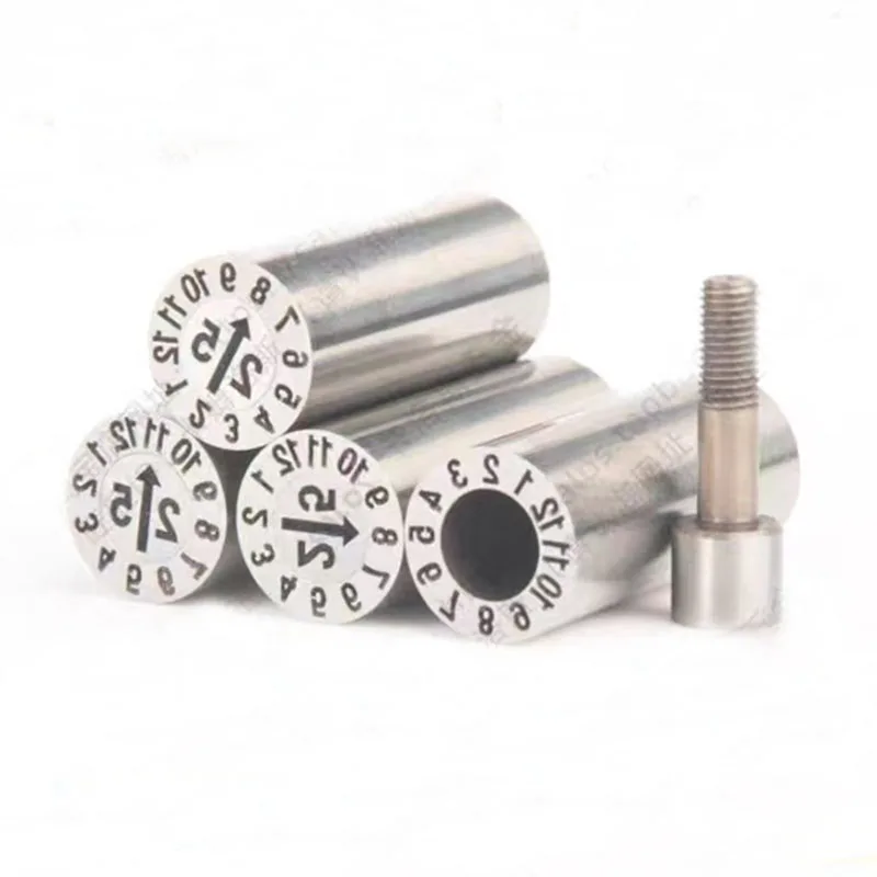 ملحقات قوالب الحقن طوابع التاريخ SUS420 إدراجات رمز التاريخ القابلة للتغيير لتسجيل تاريخ إنتاج القالب