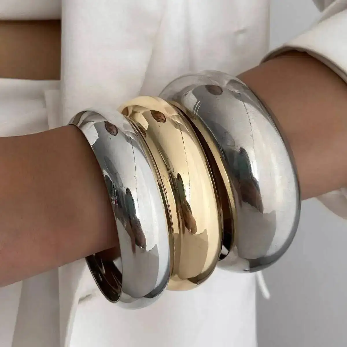 

KunJoe 3Pcs/Set Punk Glossy Round Chunky Bangles Women Minimalist Gold Color Silver Color Stackable Bracelet Set Party Jewelry