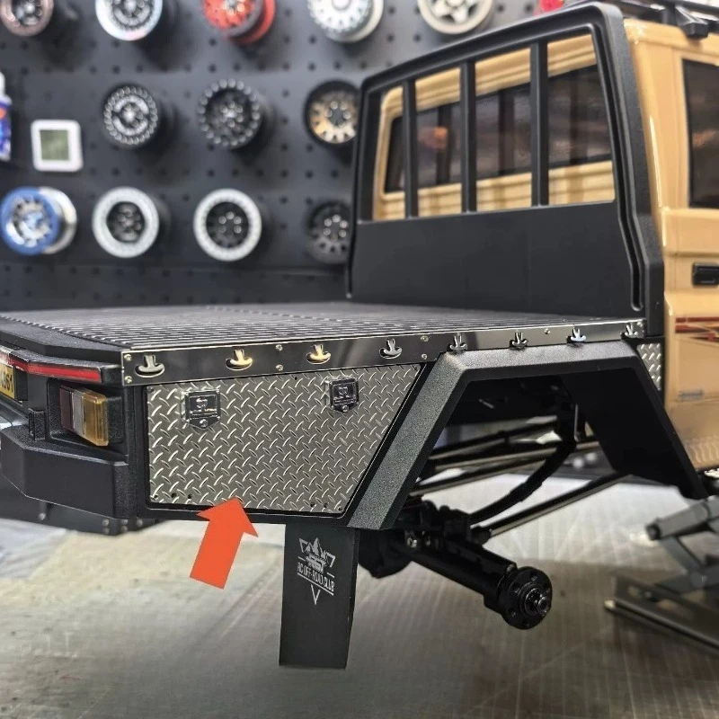 Metal Etching Rear Side Panel Sticker for RGT EX86160 LC79 1/10 RC Crawler Decoration Tailgate Upgrade Parts Scratch-resistant