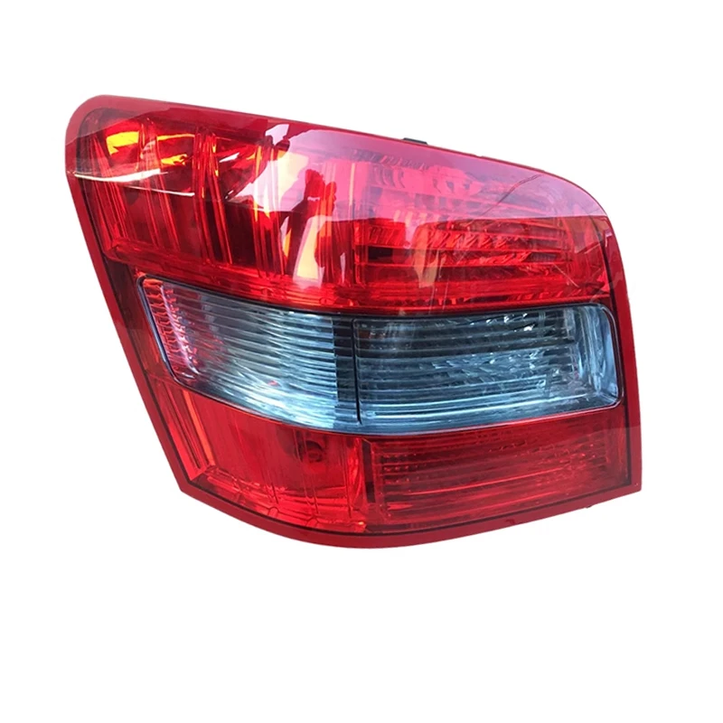 For Mercedes-Benz W204 GLK GLK300 GLK350 GLK200 2008-2012 Rear Tail Light Turn Signal Light Brake Warning Light Reversing Light