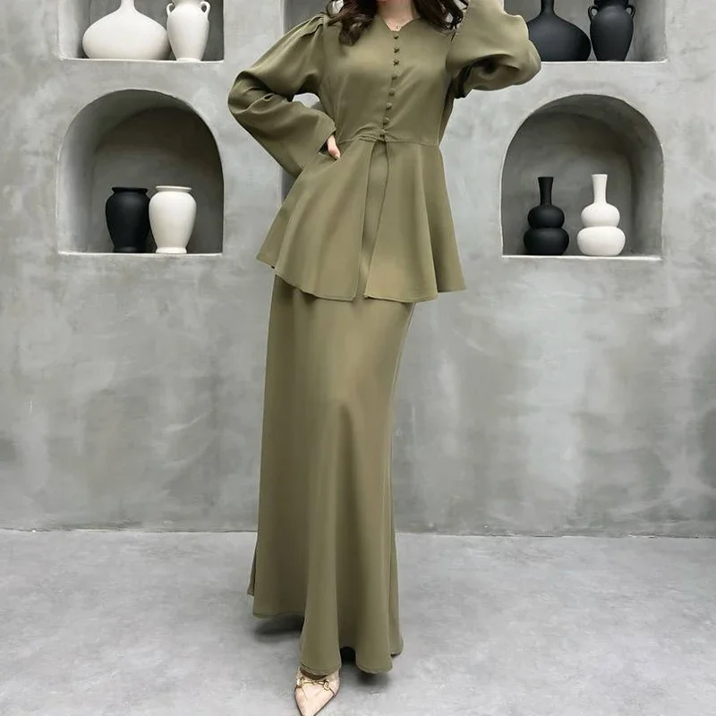

2025 женская однотонная одежда с оборками, женский однобортный кардиган, топ и длинные юбки, комплект, новый элегантный темпераментный костюм с длинными рукавами