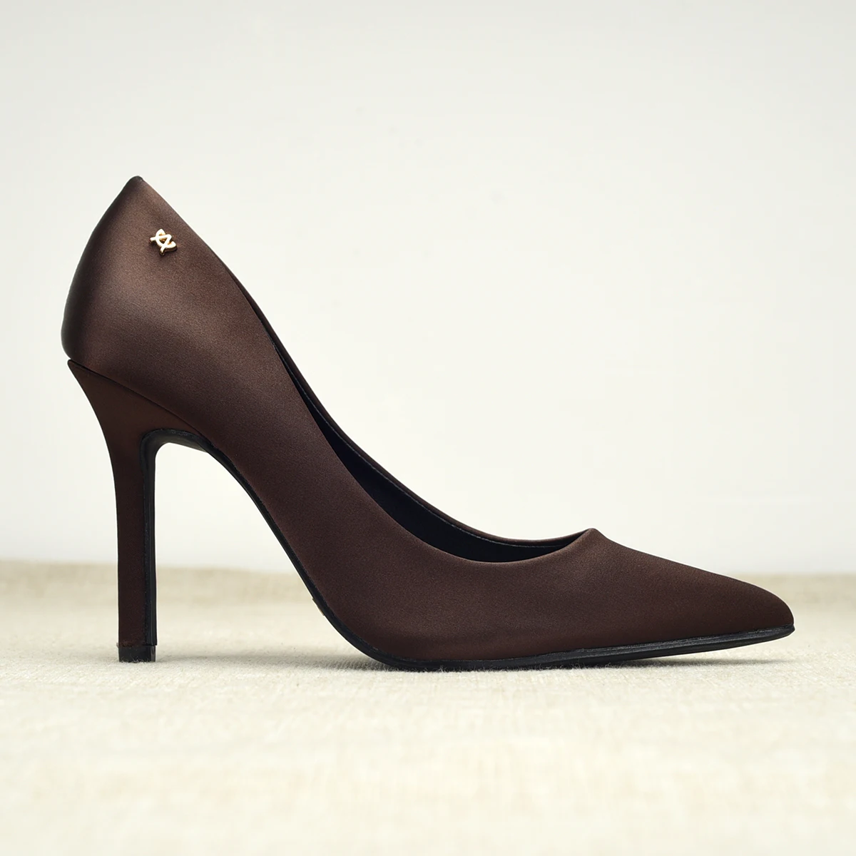 Elegant Pointed Toe High Heels Satin Surface Thin Heel Commute Office Fashionable Women's Shoes PU  Glue Stick Rubber O...