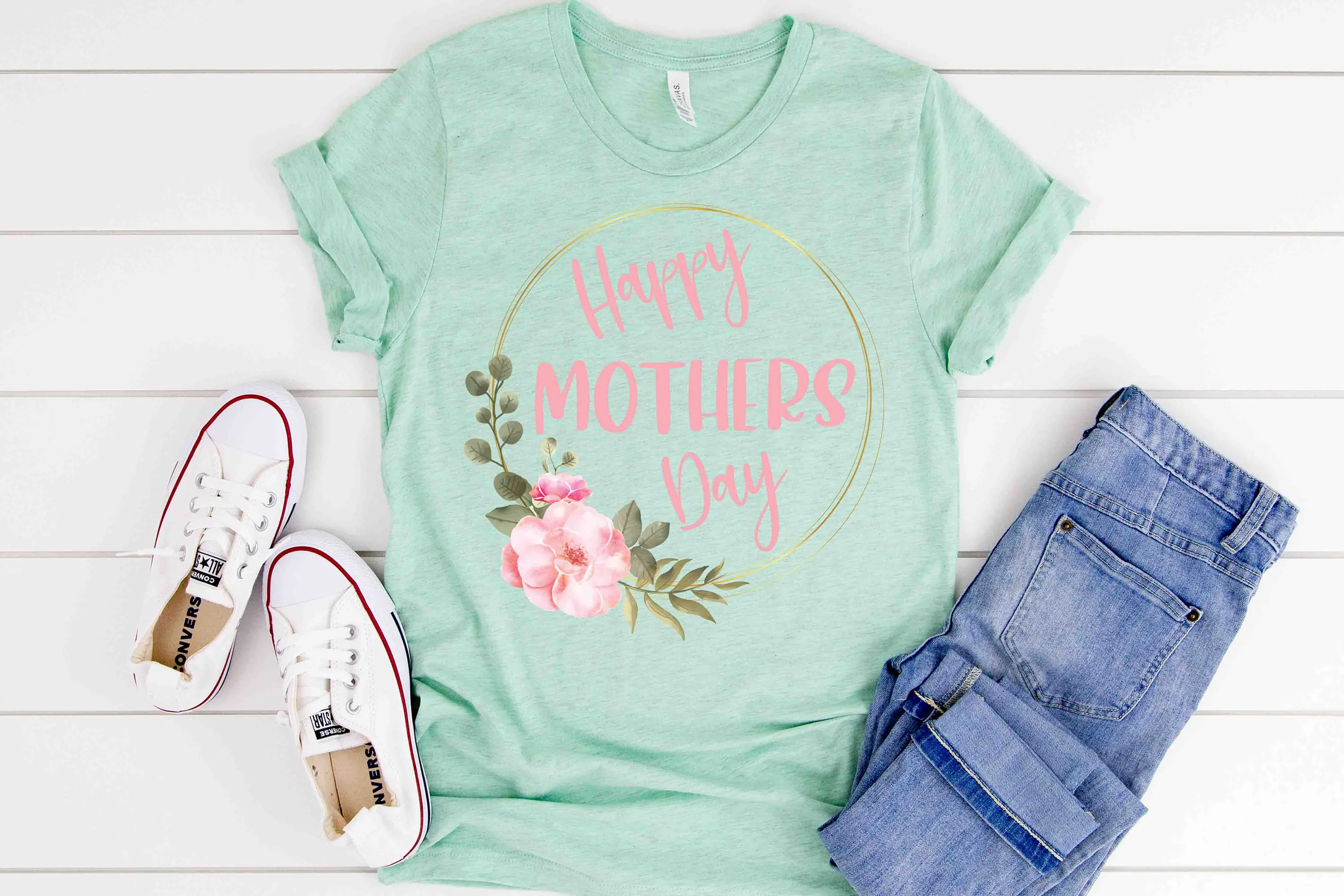 

Wealthy Carnation Golden Halo Print Women T-shirt Happy Mother's Day Literary Slogan Female Shirt Home Casual Mom Gift Tee