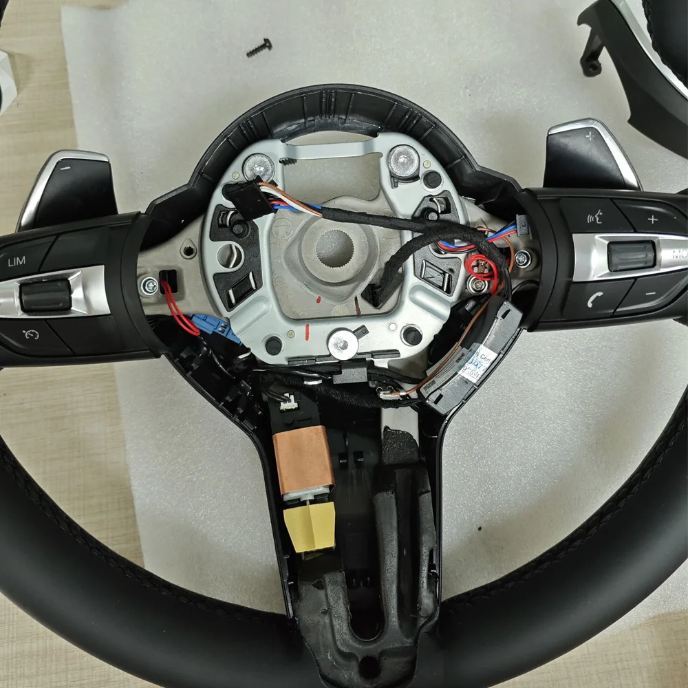 Vibration Motor For BMW F Series M3 F30 F20 F21 F22 F31 F34 F36 M5 F15 F16 F25 F26 F01 F07 F10 M6 F06 F12 F13 M Series Steering view 6