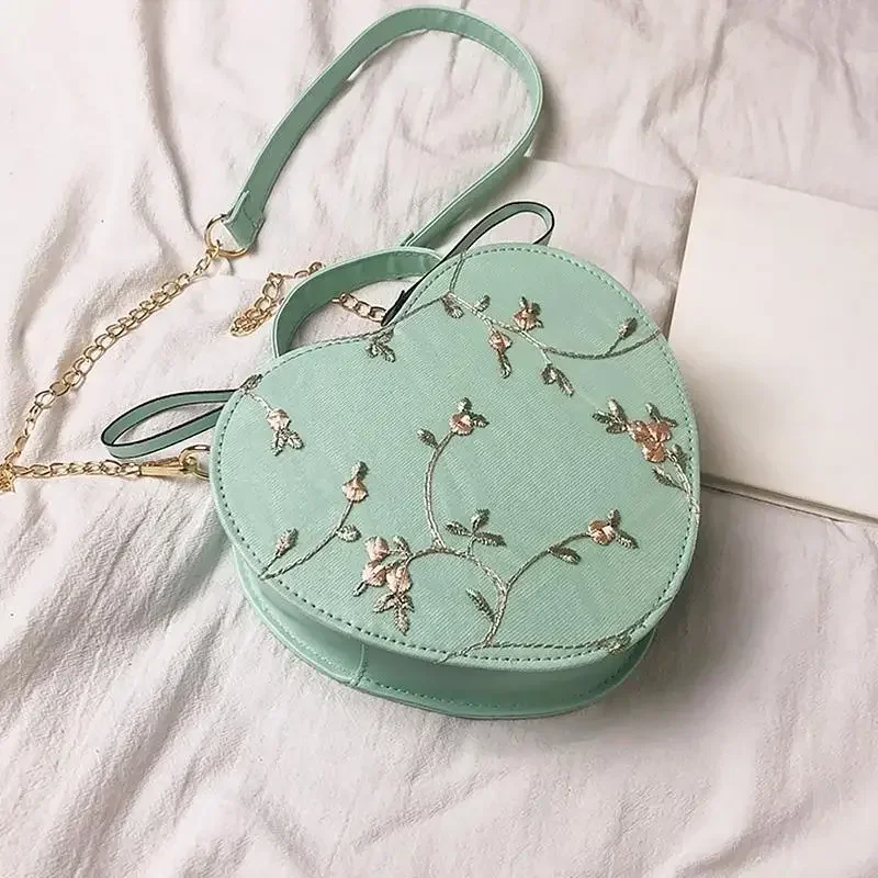 Women\'s Bag 2024 New Korean Embroidered Handheld Shoulder Bag Small Fresh and Fashionable Girl Crossbody Bag Gift