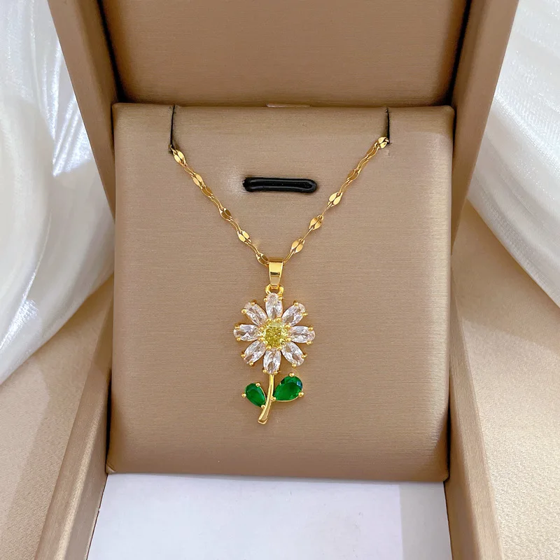 Classic Charming Sunflower Necklace and Earrings Set Light Luxury Micro-Setting Elegant Banquet Jewelry