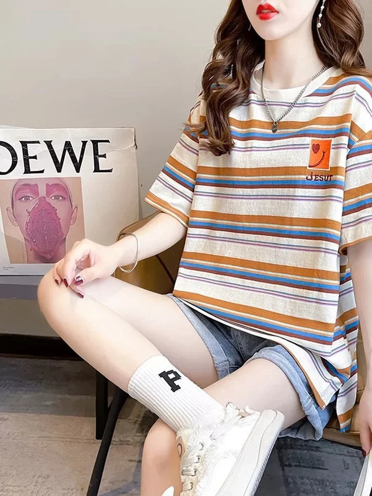 تي شيرت نسائي فضفاض مناسب ort Sve مطرز مخطط كاجوال Sle Summer Faion النسخة الكورية مزيج قطن مريح