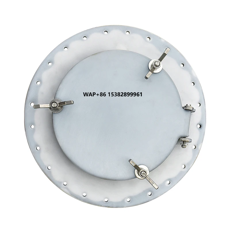 Couverture de regard en plastique doublée d'acier pour permettre aux personnes d'entrer et de sortir du corps du réservoir