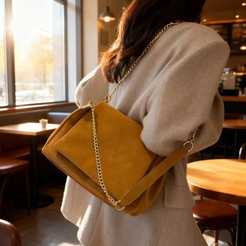 

Vintage Trendy Designer Diaper Bag For Women Crossbody Handbag Luxury Leather Tote Large Capacity Unique Letter Logo Minimalist