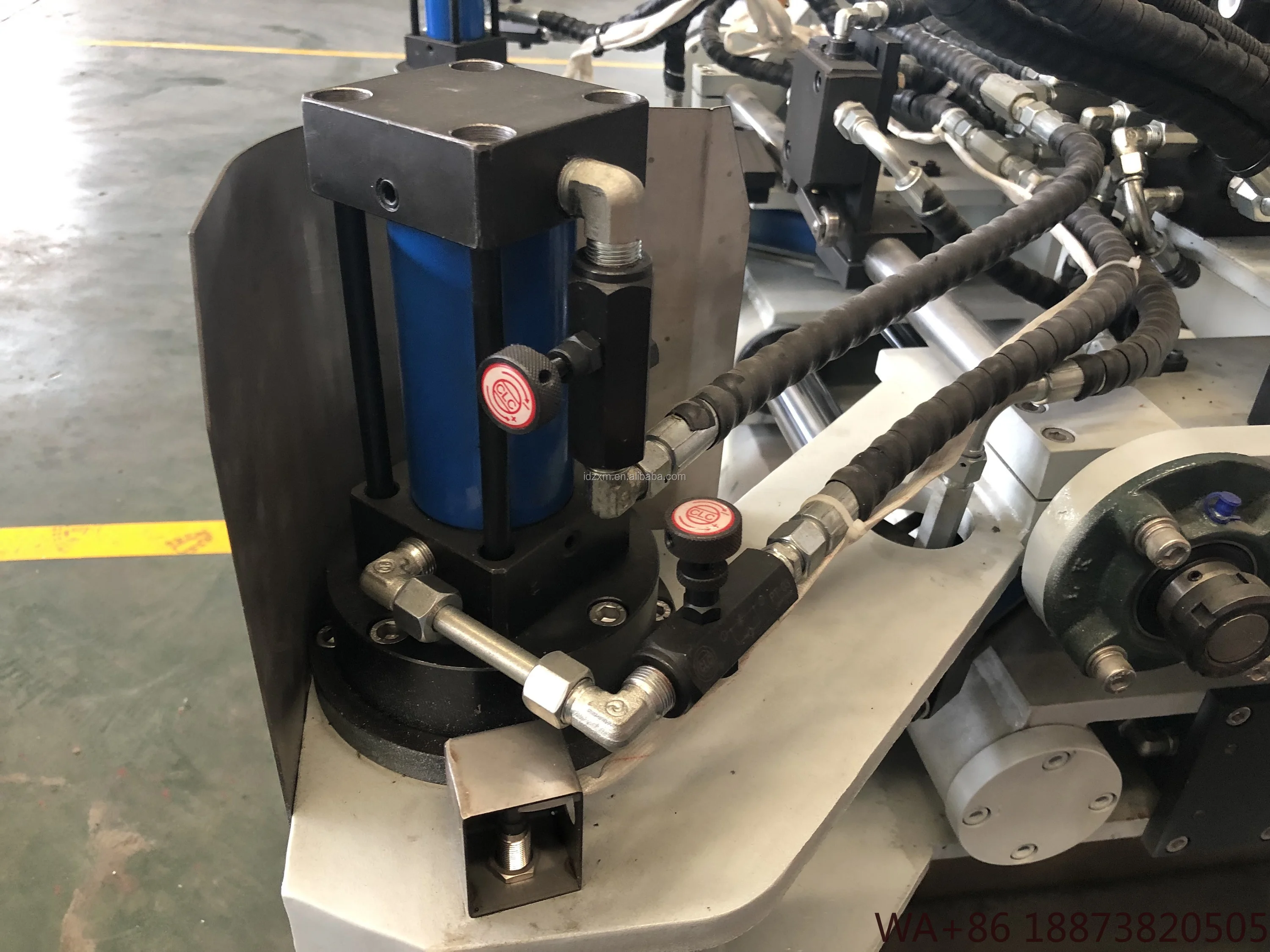 مكونات التخميد معدات صب الجاذبية النحاسية المستقرة للغاية مع محرك أوتوماتيكي 99.9% ضمان الاهتزاز