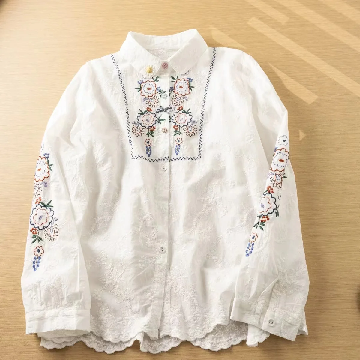 Boho Vintage White Ethnic Floral Embroidery Blouses Shirts Women Tops Bohemian Loose Blouse Summer Beach Blusas