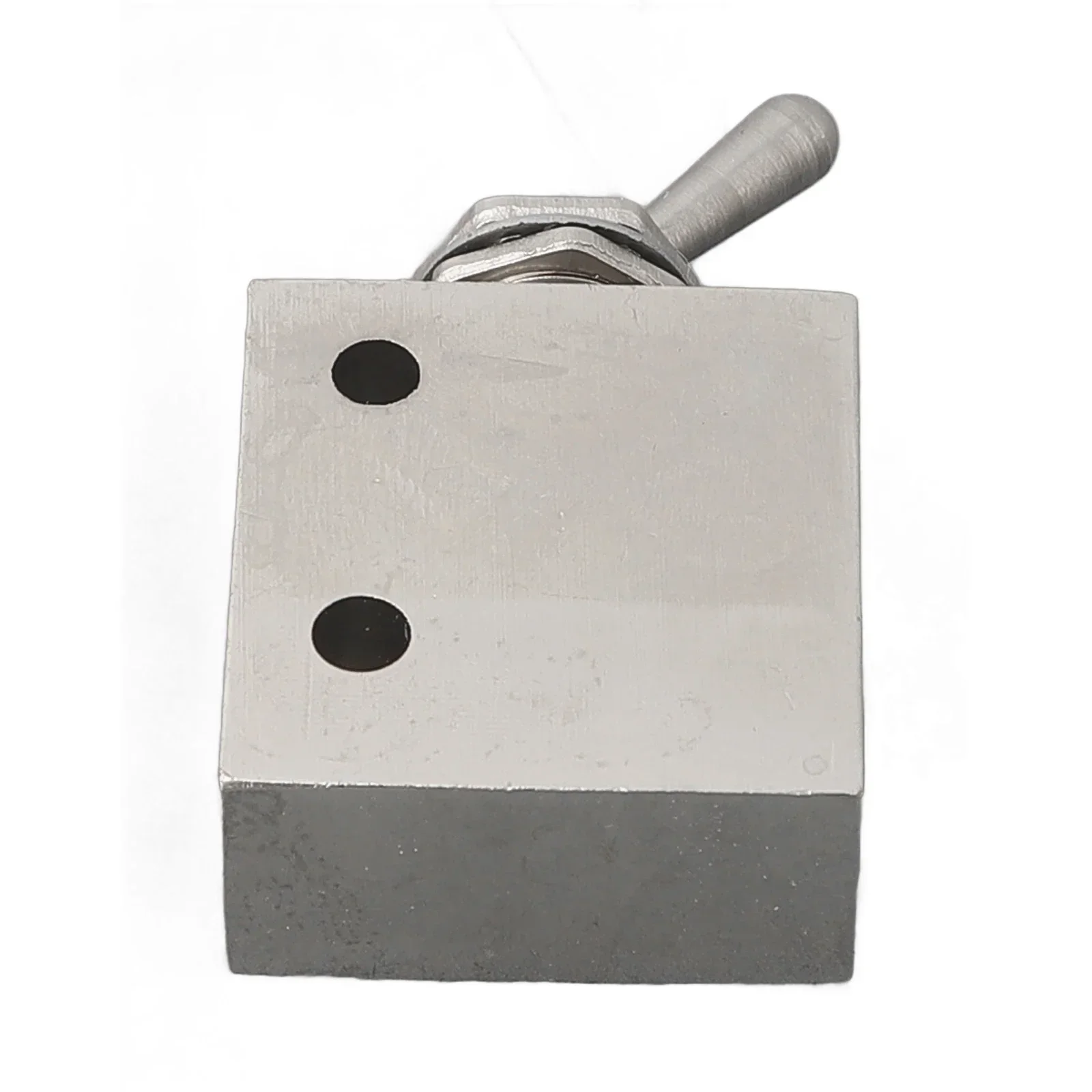 

Valves & Manifolds Pneumatic Valve TAC2-31V Rectangle Mechanical Silver Tone Toggle Lever/hold Type 1.35MPa 2 Position 3 Way
