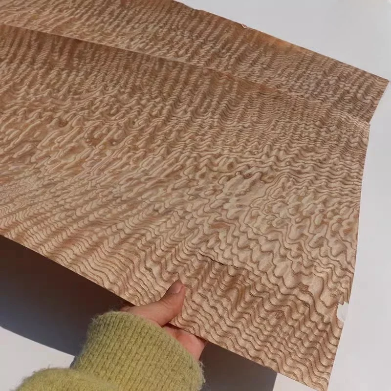 L:0.80Meters Width:40cm T:0.4mm Natural Wood Guitar Veneer Furniture Veneer Wall Panel Decoration Wood veneer(have backing)