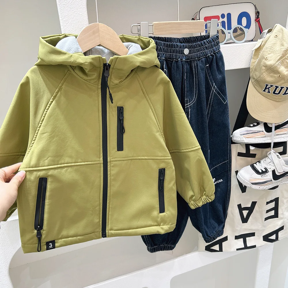 Autumn Winter 2024 Students Boys Hooded Integrated Velvet Coats Zipper Thickened Kid Boys Outerwear Patched Children Boy Jackets