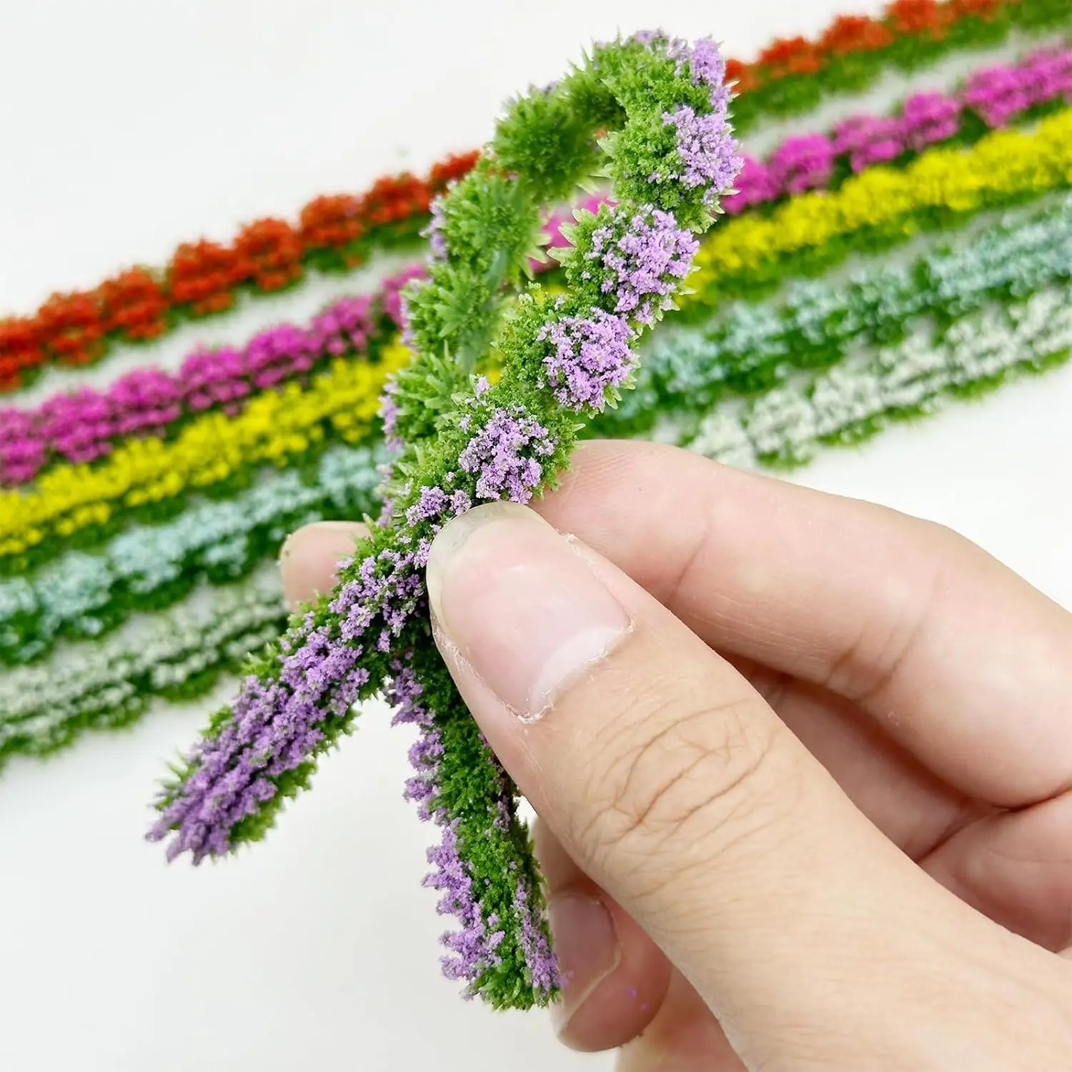 Striscia di arbusto di plastica a grappolo di fiori artificiali in miniatura da 3 pezzi 21 cm per decorazioni da giardino HO N/Paesaggio da tavolo/Diorama/Layout di tende