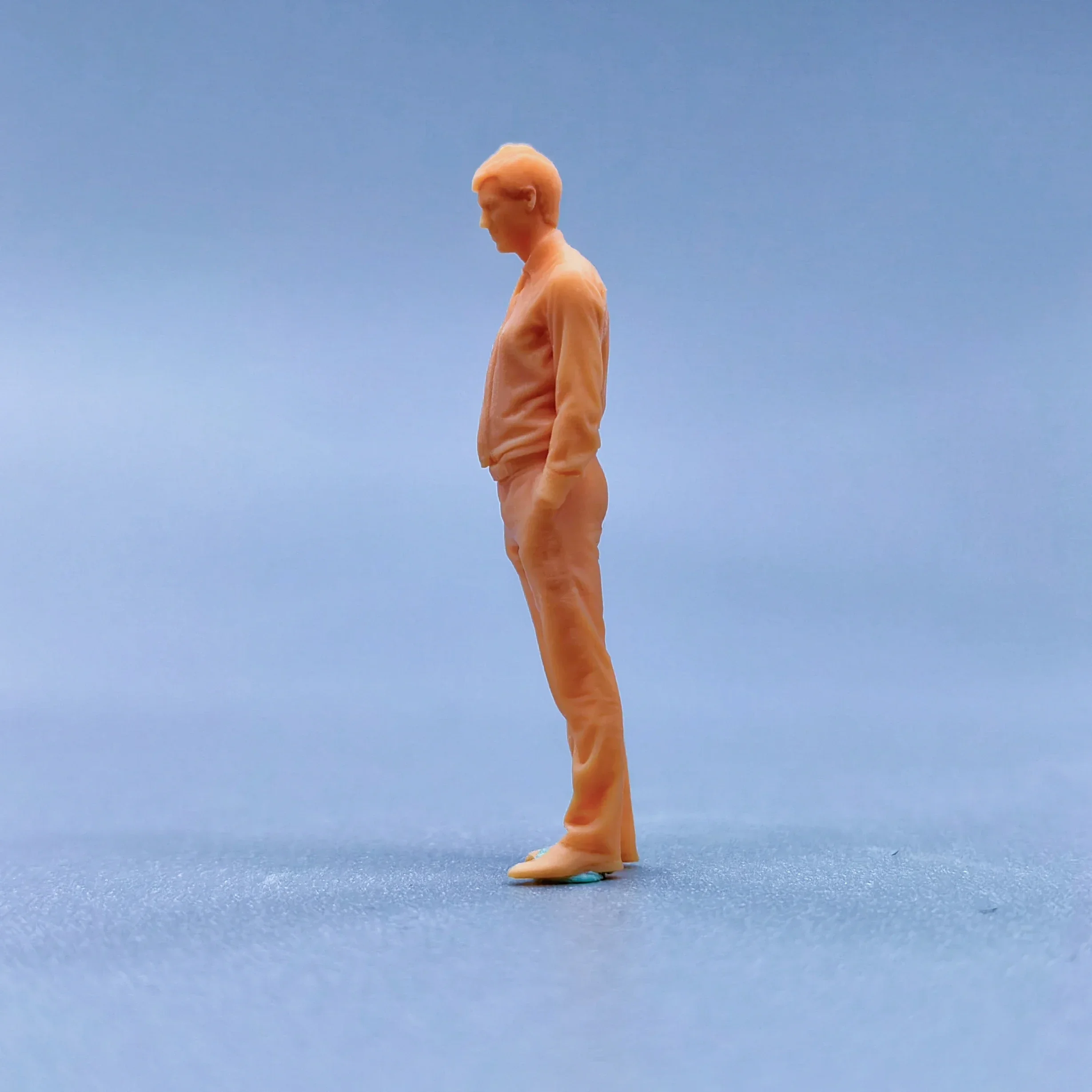 1/64 1/43 фигурки масштабная модель из смолы человек с галстуком в его кармане неокрашенные миниатюры диорама ручная роспись L231