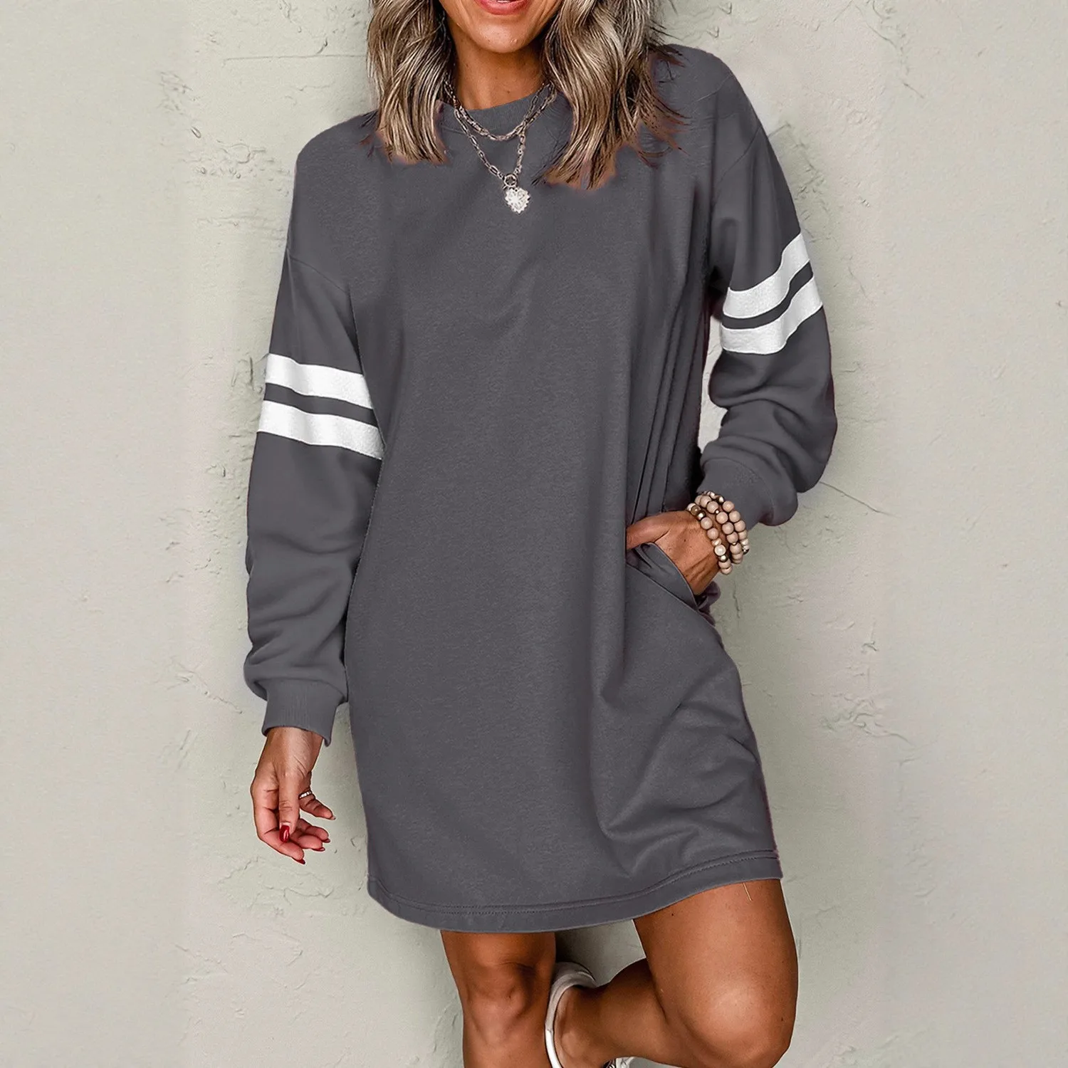 2025 New Fashion Color Block Long Sleeve Round Neck Sweatshirt For Women In Autumn Casual Loose Striped Top For Women