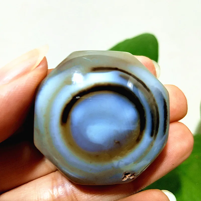 

Natural Eye Agate Crystal Stone Octagonal Palm Mineral And Reiki Healing Crystal Feng Shui Feng Shui Ornaments