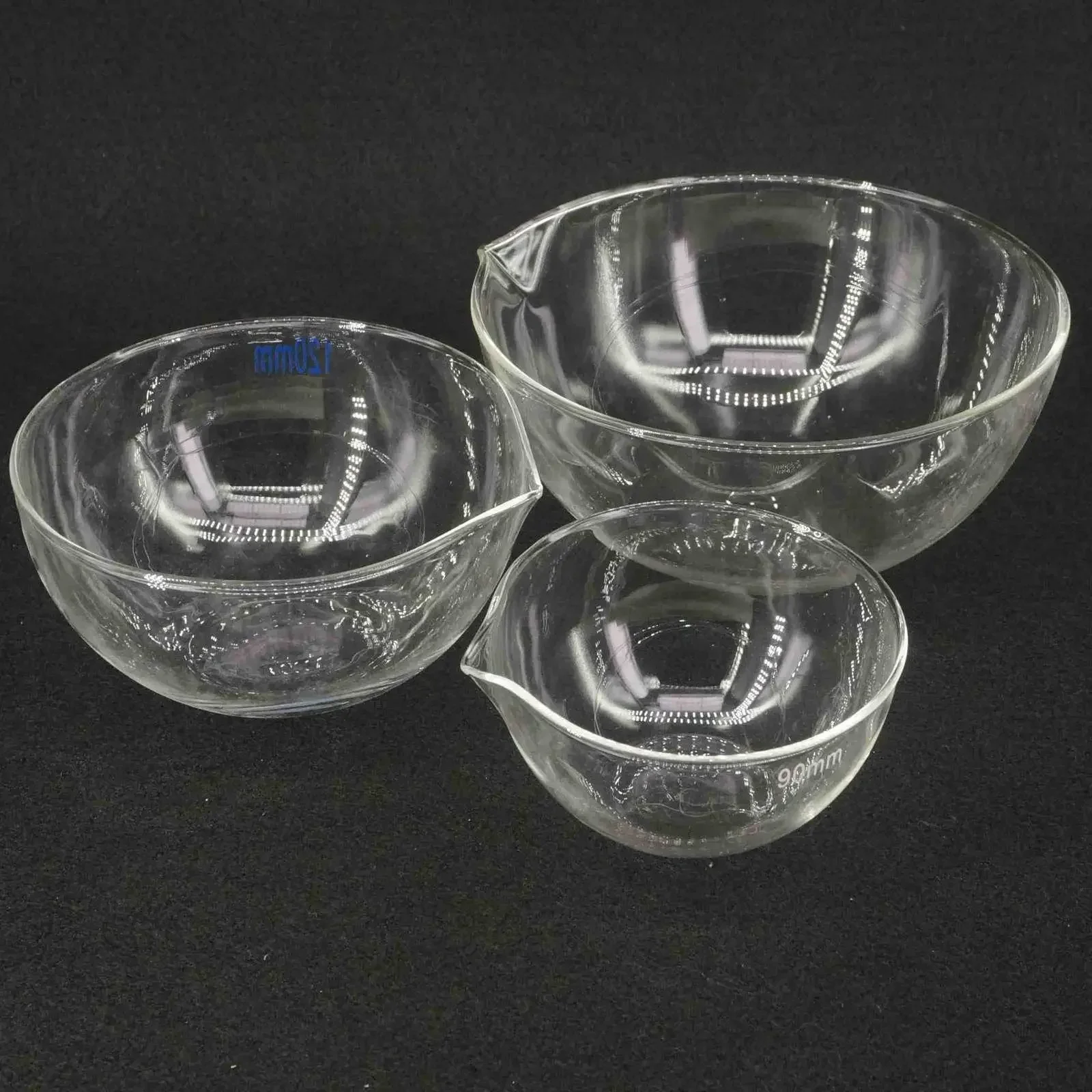 60mm 90mm Outer Diameter Lab Glass Evaporating Dish Flat Bottom with Spout For Chemistry Laboratory