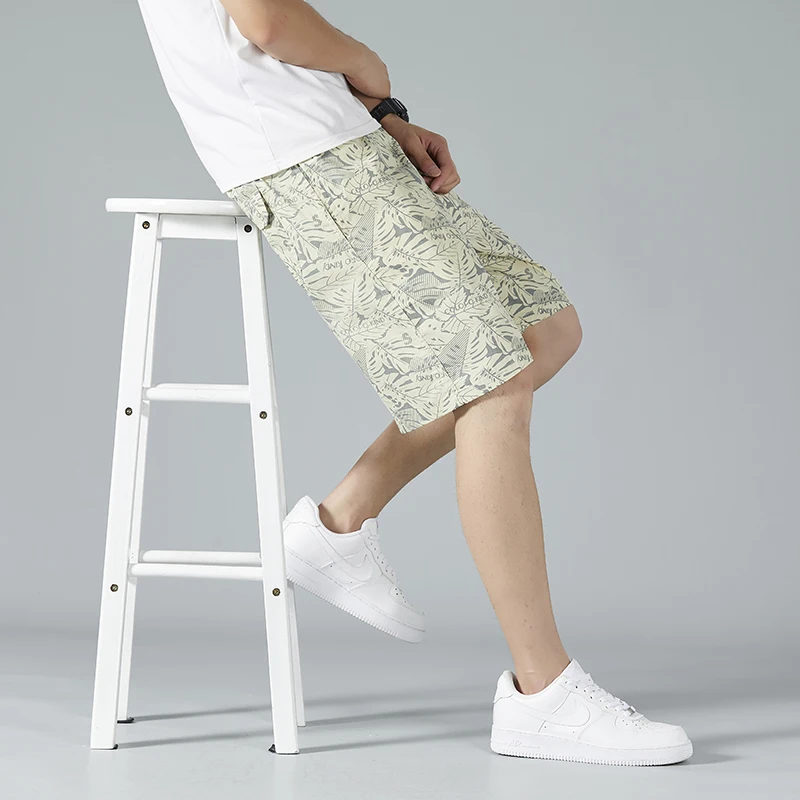 Summer Men's Elastic High Waist Pockets Geometric Plant&Flowers Printed Casual Sports Loose Fashion Office Lady Beach Shorts