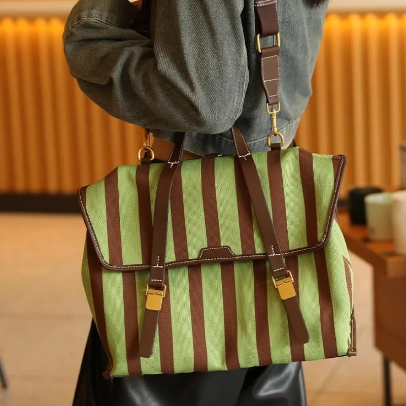 

Модная большая сумка, брендовый полосатый портфель с цветными блоками, ретро сумка через плечо, парусиновая дорожная сумка, рюкзак с металлической пряжкой и клапаном