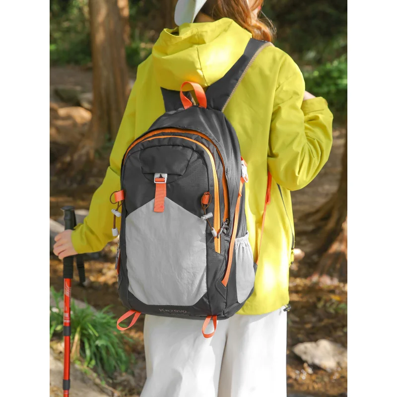 Lightweight large-capacity women's backpack, multifunctional camping bag, outdoor hiking and mountaineering bag, commuter travel