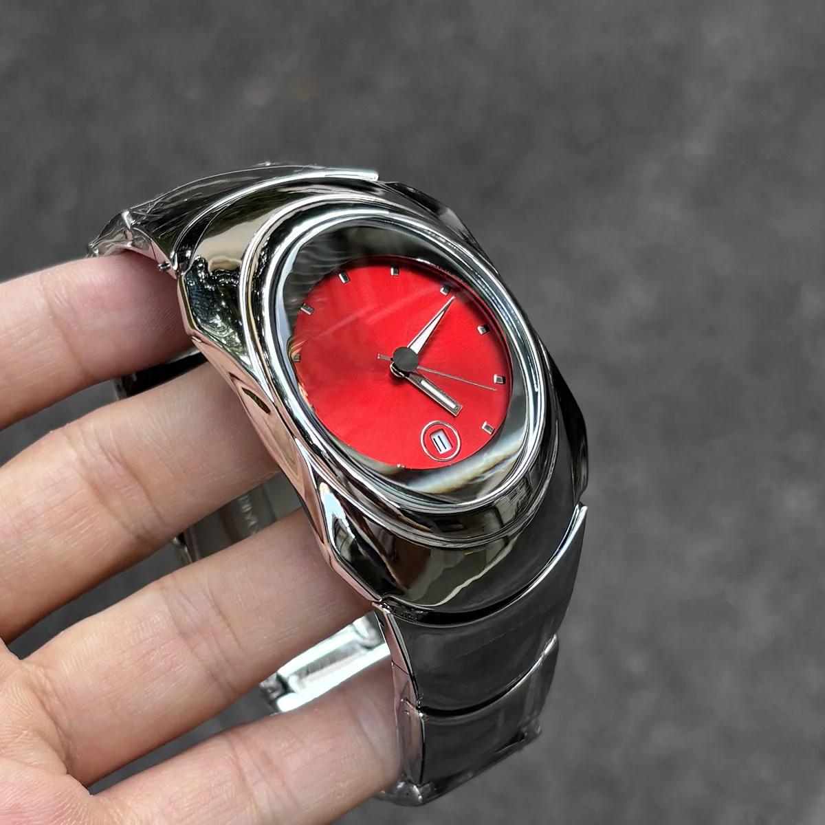 Men Quartz Watch Y2k Special Blade Creative Design Silver Alien Blade Alien Shape Fashion Unique Steel Strap Watch AAA Clock