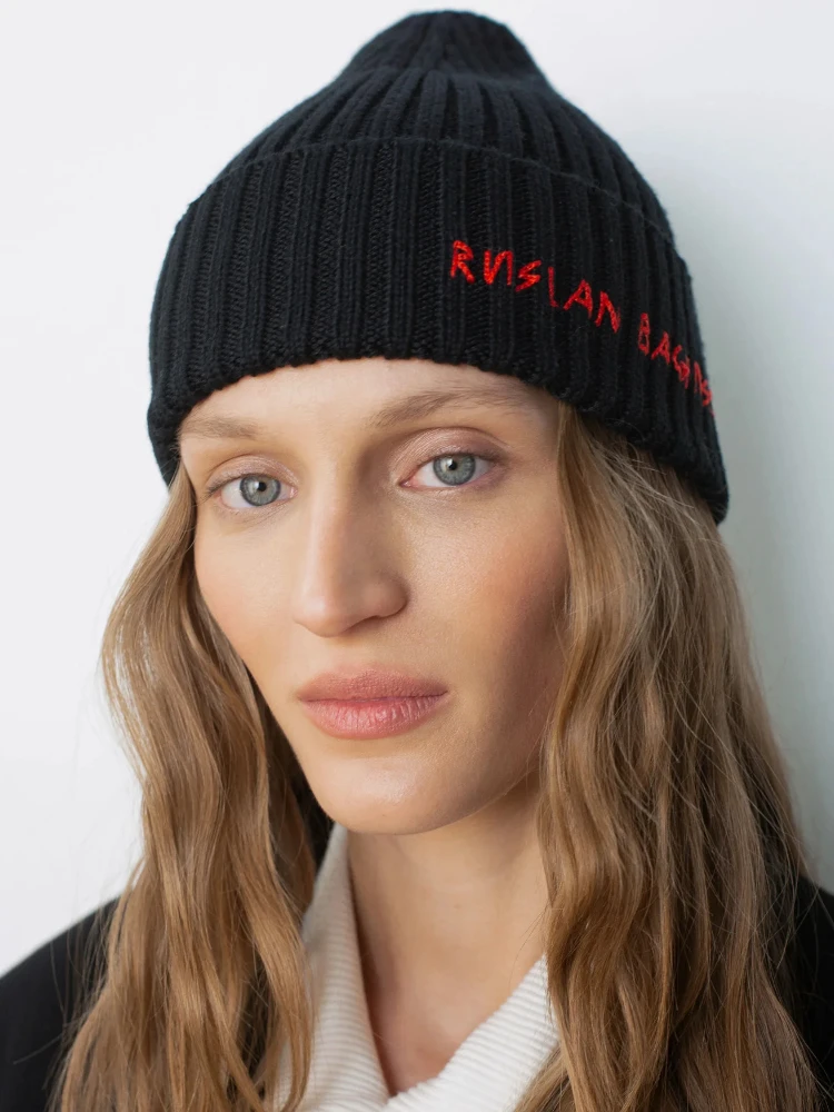 Winter Wool Scarf and Beanie S - đánh giá và giá Monogrammed Handkerchief