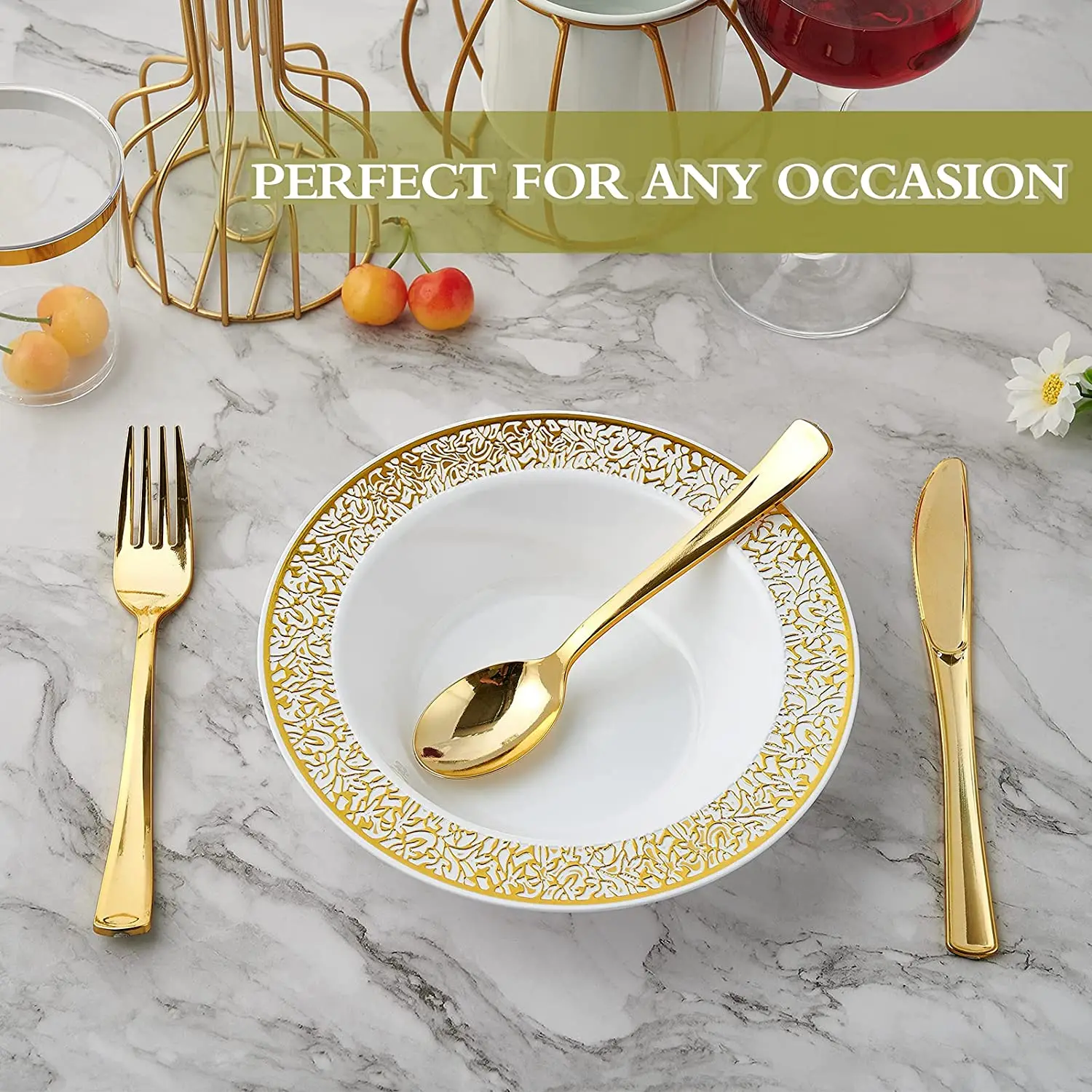 

Набор из 30 предметов: пластиковые салатники с золотым ободком и глубокие десертные тарелки, экологичная одноразовая посуда из материкового Китая