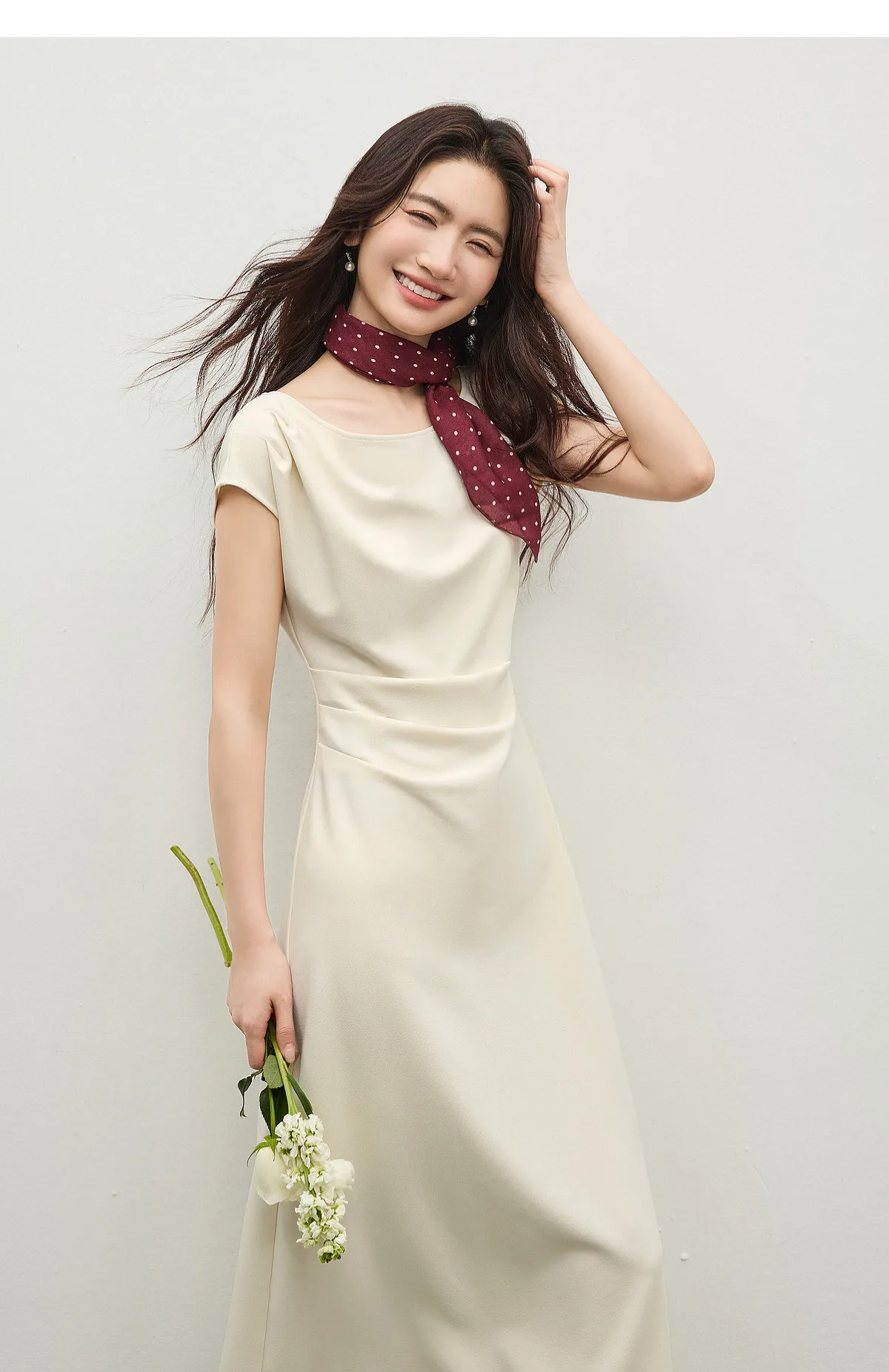 SENTUBILA Schwarzes Minimalistisches A-Linien-Kleid mit Kurzen Ärmeln für Damen 2026 Sommer Elegantes Boot-Ausschnitt Gerafftes Kleid mit Schmaler Taille 162LI5946 – Detail 23