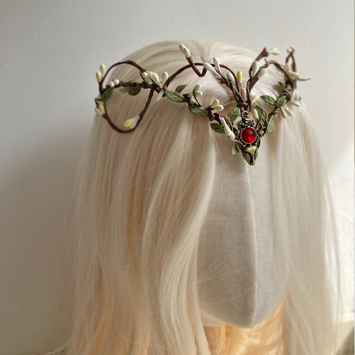 NATSORA Moon Woodland Stirnband Tiara mit Zweigen, Feenkrone, Elfenkrone für Braut, Hochzeit, Feen-Schmetterlingskostüm – Detail 30