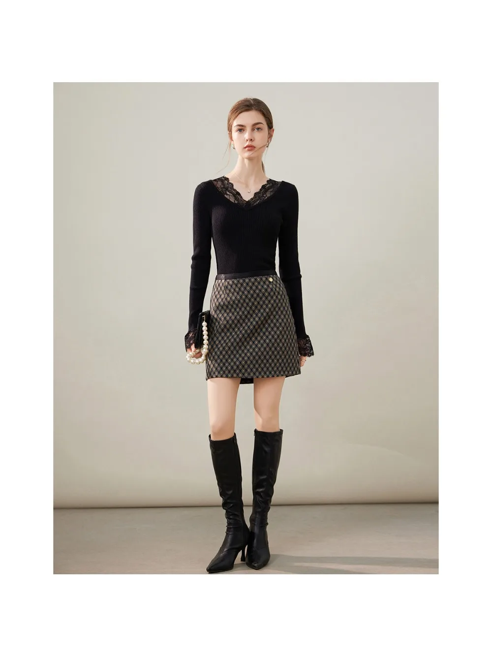 LOUIS YAO Women's Knitted Shirt 2026 Spring Large Round Neck Splicing Lace Elegant Long Sleeve Micro Elastic Slim Pullovers