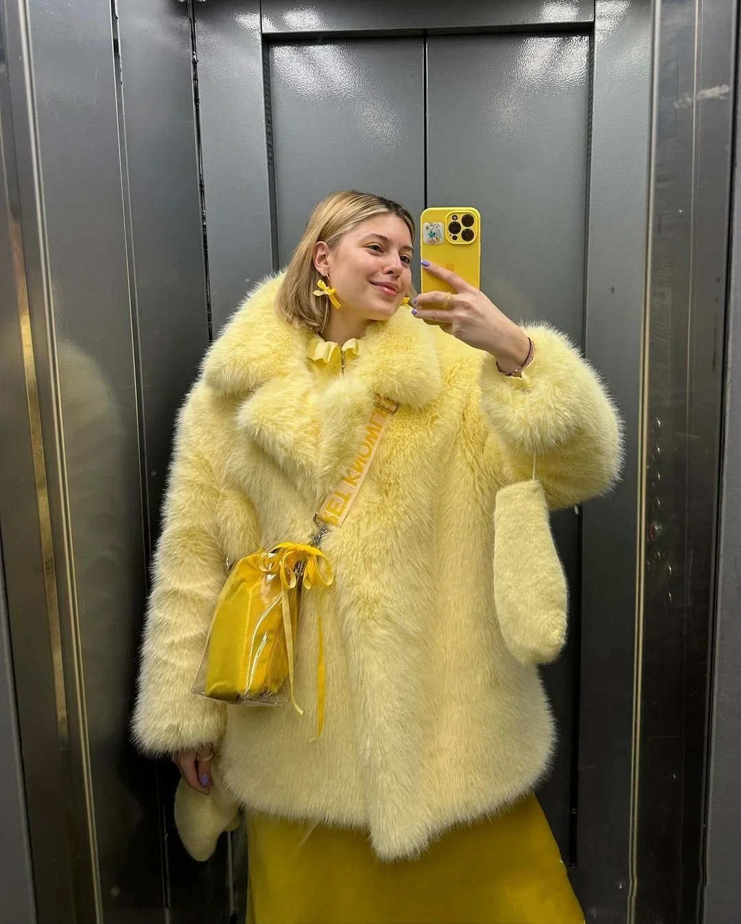 Solid Claret Faux Fur เสื้อแจ็คเก็ตผู้หญิงเสื้อหนานุ่ม Cropped Jaccets Vintage แขนยาวฤดูหนาว Coat Outwears