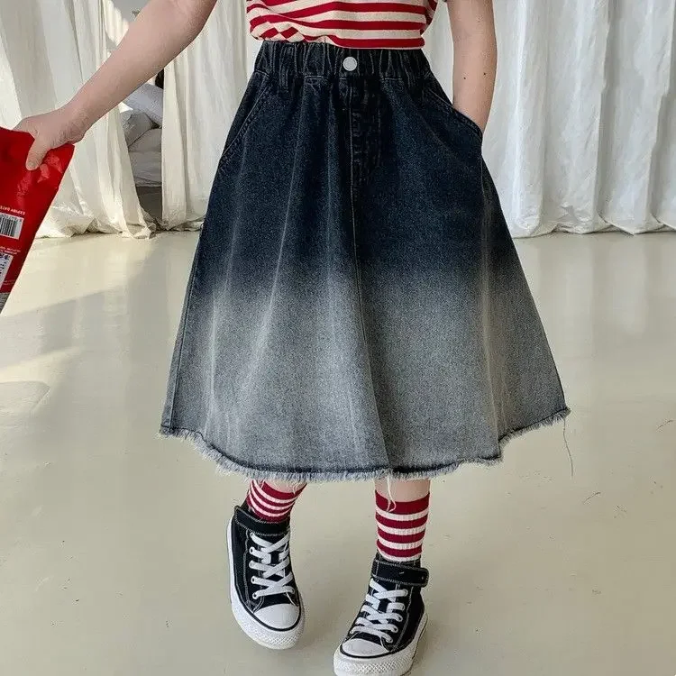 

2024 Girls Denim Long Skirts Fashion Baby Kids Birthday Casual Jeans Gradient Skirt Children Clothes