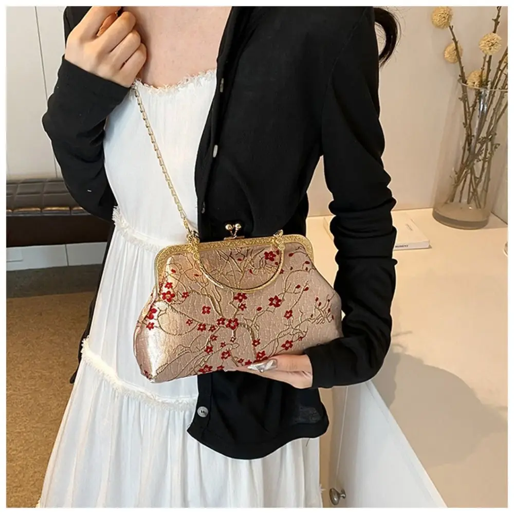 

New Silk Handbag Embroidery Chinese Style Evening Bag Retro Shell Bag Ladies