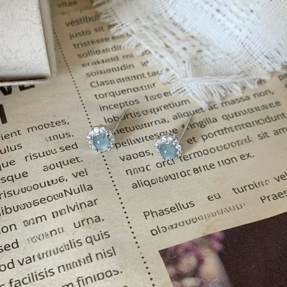Luxury Charm 925 Sterling Silver Shiny Micro-inlaid Zircon Small Blue Stud Earrings for Women Exquisite Piercing Jewelry Gifts