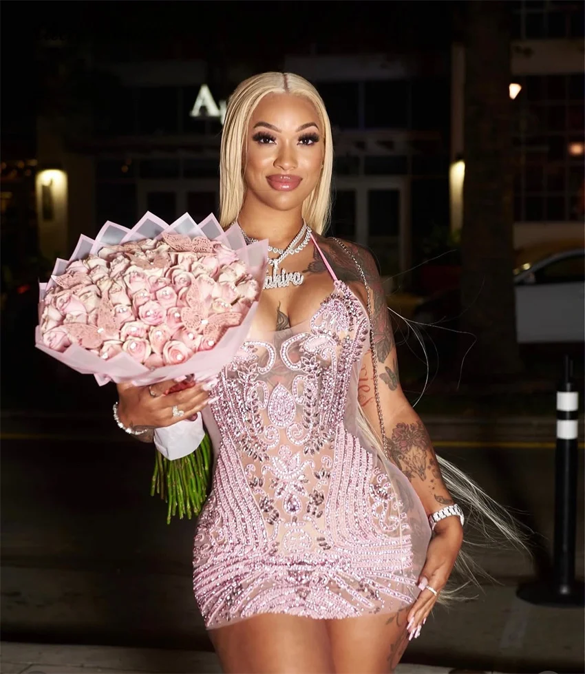 

Sexy Halter Pink Prom Dresses 2025 Black Girls Crystals Diamonds Cocktail Gowns For Birthday Party Gown Homecoming Customized
