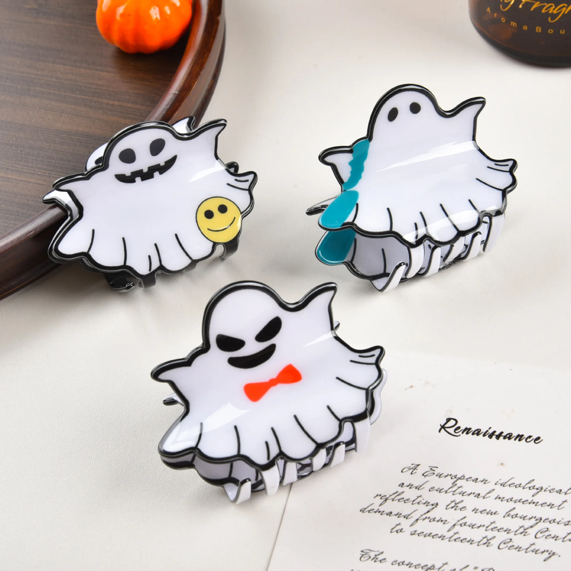 Big Sale Funny Halloween Ghost Hair Claw Clip Cartoon Crab Hair Clip Nakrycie głowy dla kobiet Dziewczyna Shark Clip Akcesoria do włosów