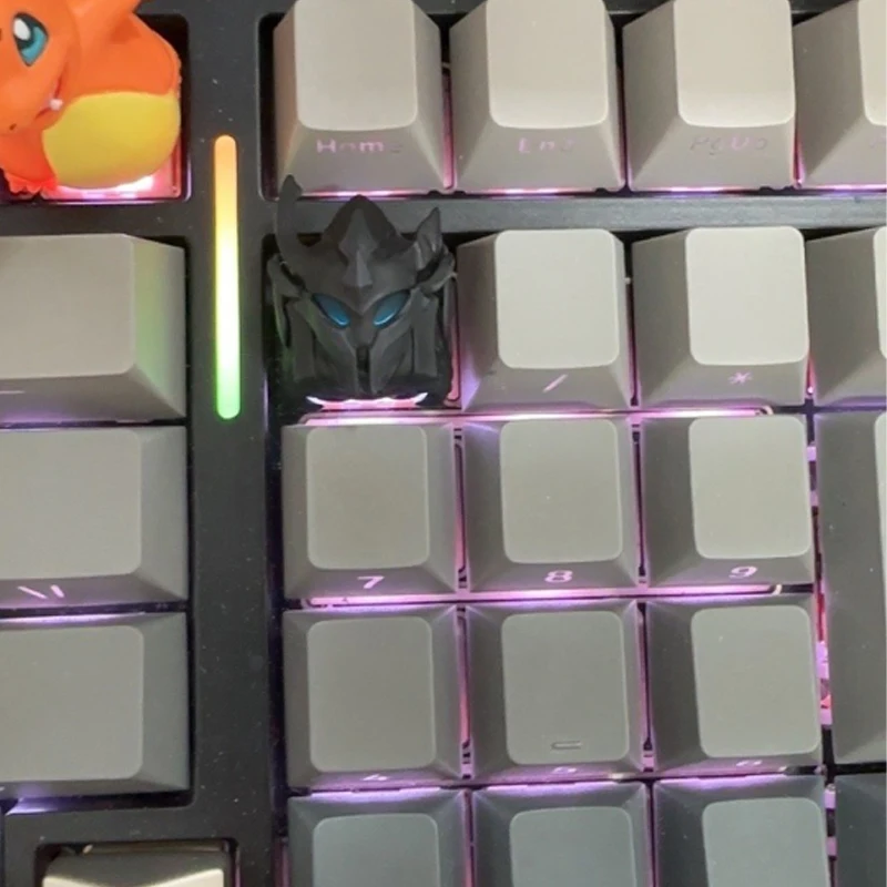 

Solo Leveling Series Translucent Cool Keycap Resin Personalize Custom Key Caps Mechanical Keyboard Accessories Anime Theme Gift