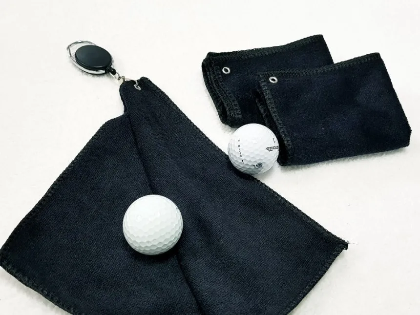 Ready Stock 1pcs microfiber golf towel Multipurpose golf club wipes 25x25cm with hook can be pulled up to a max of 73cm