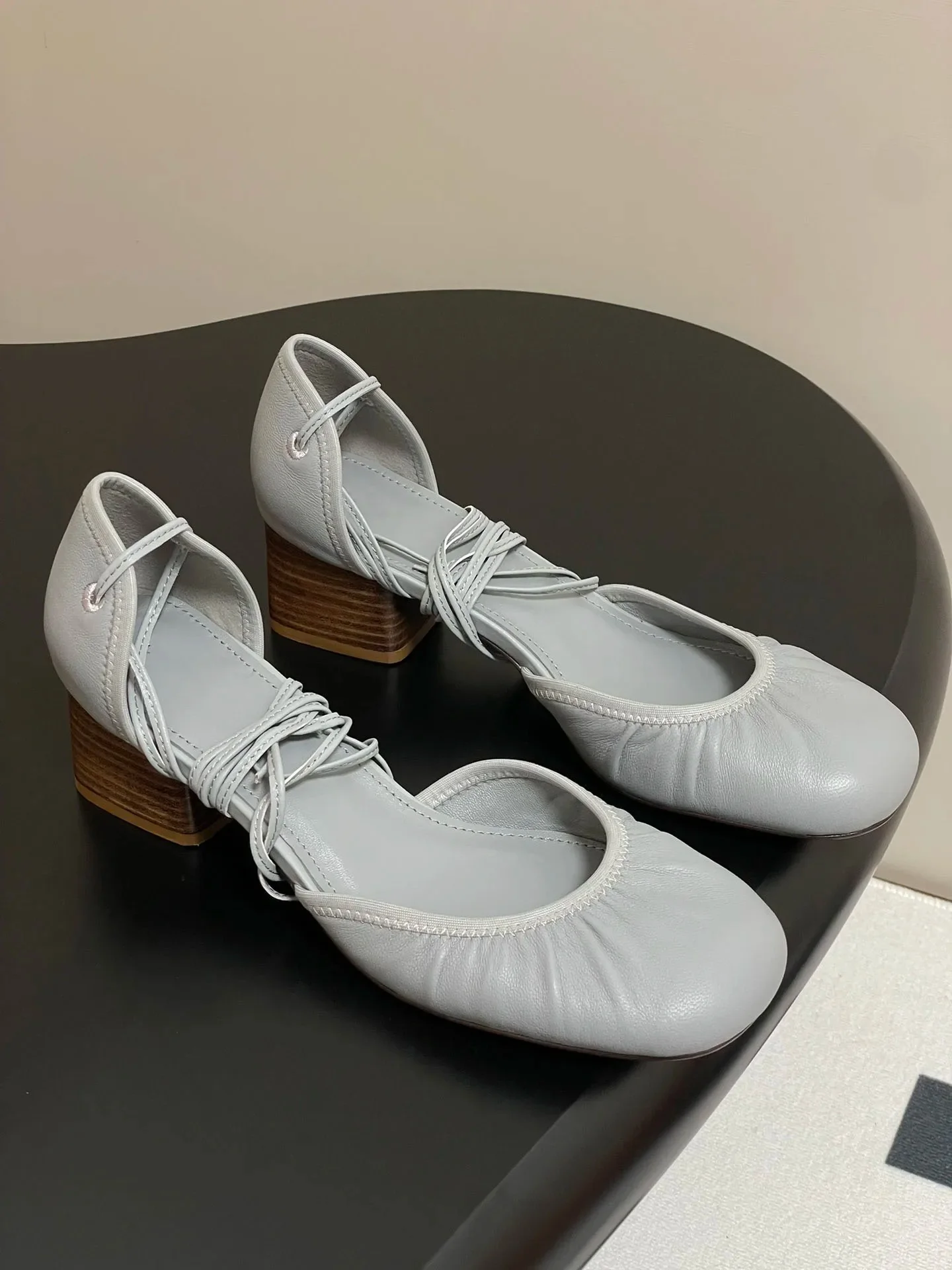 Sepatu Wanita Micro Ballerina Pumps Kulit Lembut