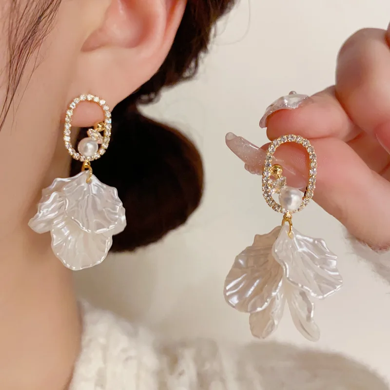 Korean Version Micro Inlaid Zircon Square Petal Tassel Temperament Fashionable Light Luxury Sweet High-end Earrings