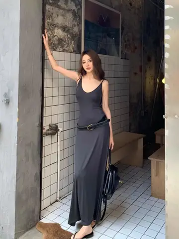 슬림핏 드레스 한국 스타일 A라인 긴 소매 없음 슬림핏 허리 조임 회색 섹시한 여성 여름 드레스 원피스 드레스