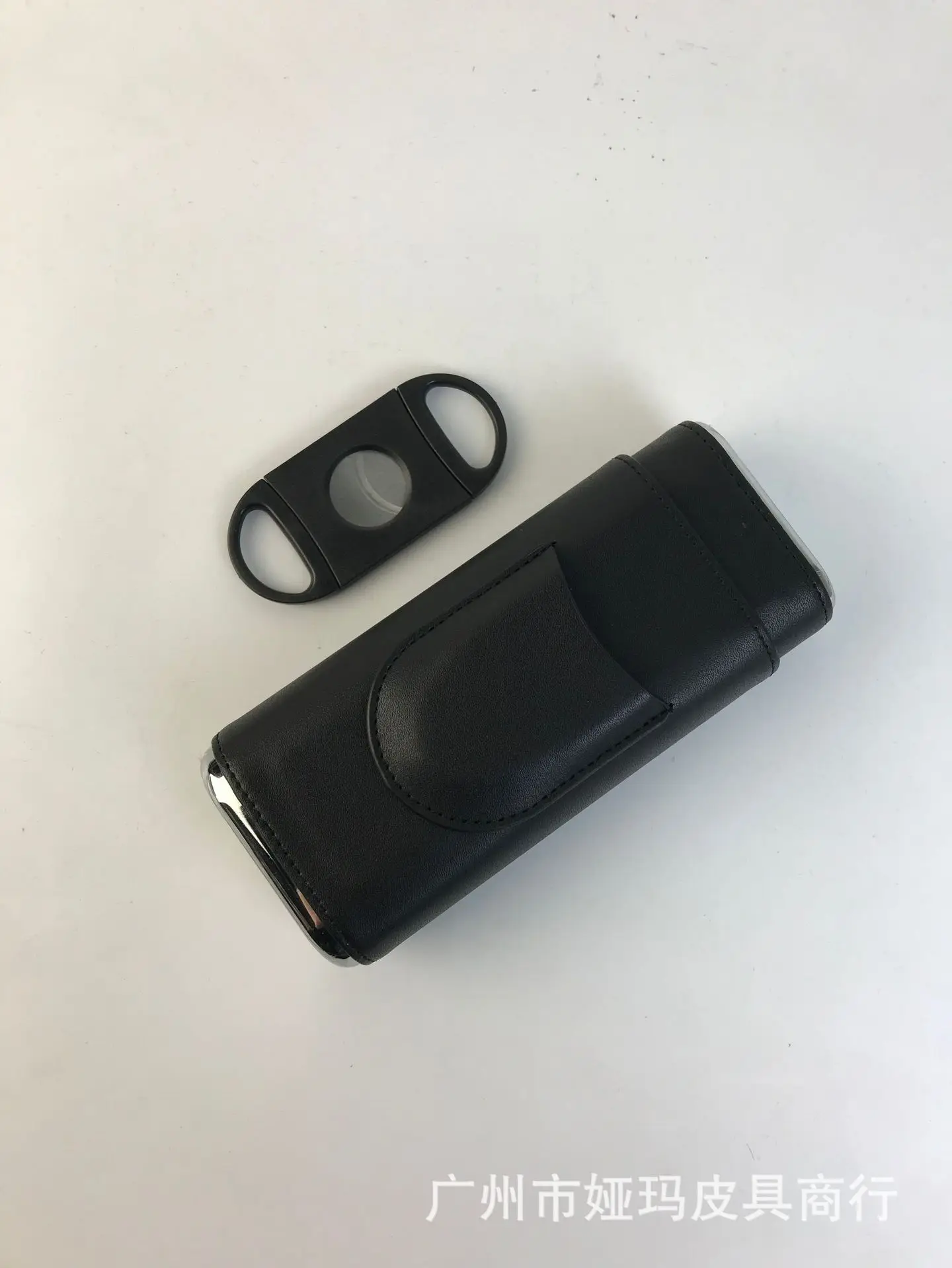 Three-Pack Cigar Humidor Protective Case, Convenient Travel Pine Cigar Storage Box