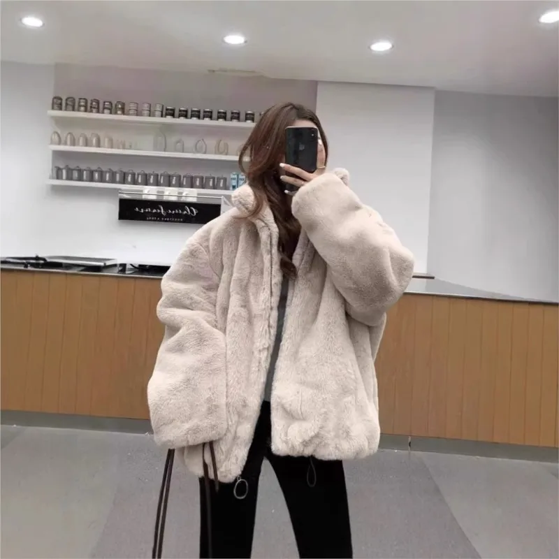 معطف فرو صناعي سميك ودافئ بياقة واقفة مع مزيج من الصوف