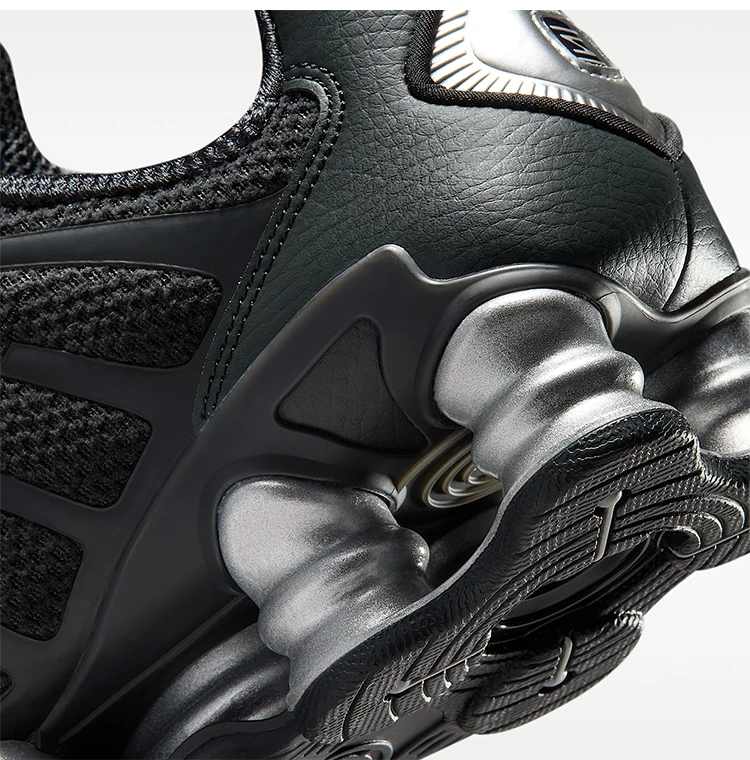 Nike Original Shox TL Damen-Schnürschuhe mit gepolstertem, niedrigem Schnitt und minimalistischem Design IH2559-001 – Detail 10