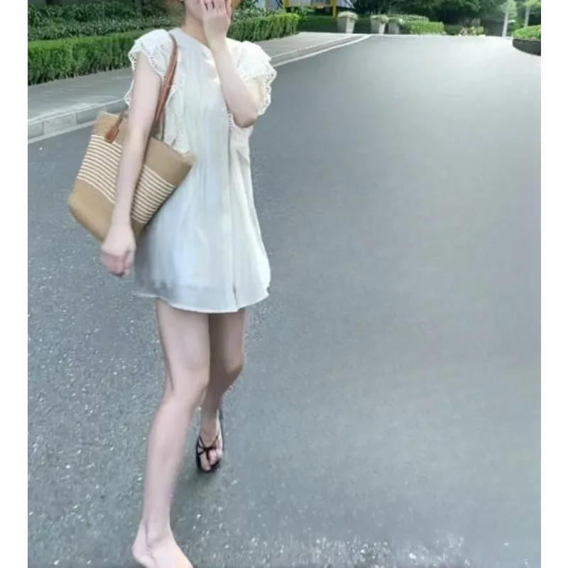 Shirt Women's Summer 2026 New Korean Version Fashion Foreign Style Fungus Edge Lace Splicing Shirt Design Top